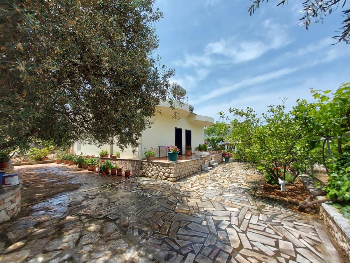 Vila Rexhaj Ksamil Exterior photo